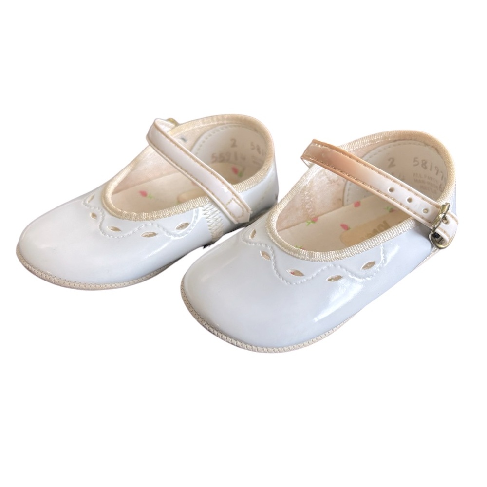 Dyna Kids Vintage White Mary Jane Flats SIZE 2